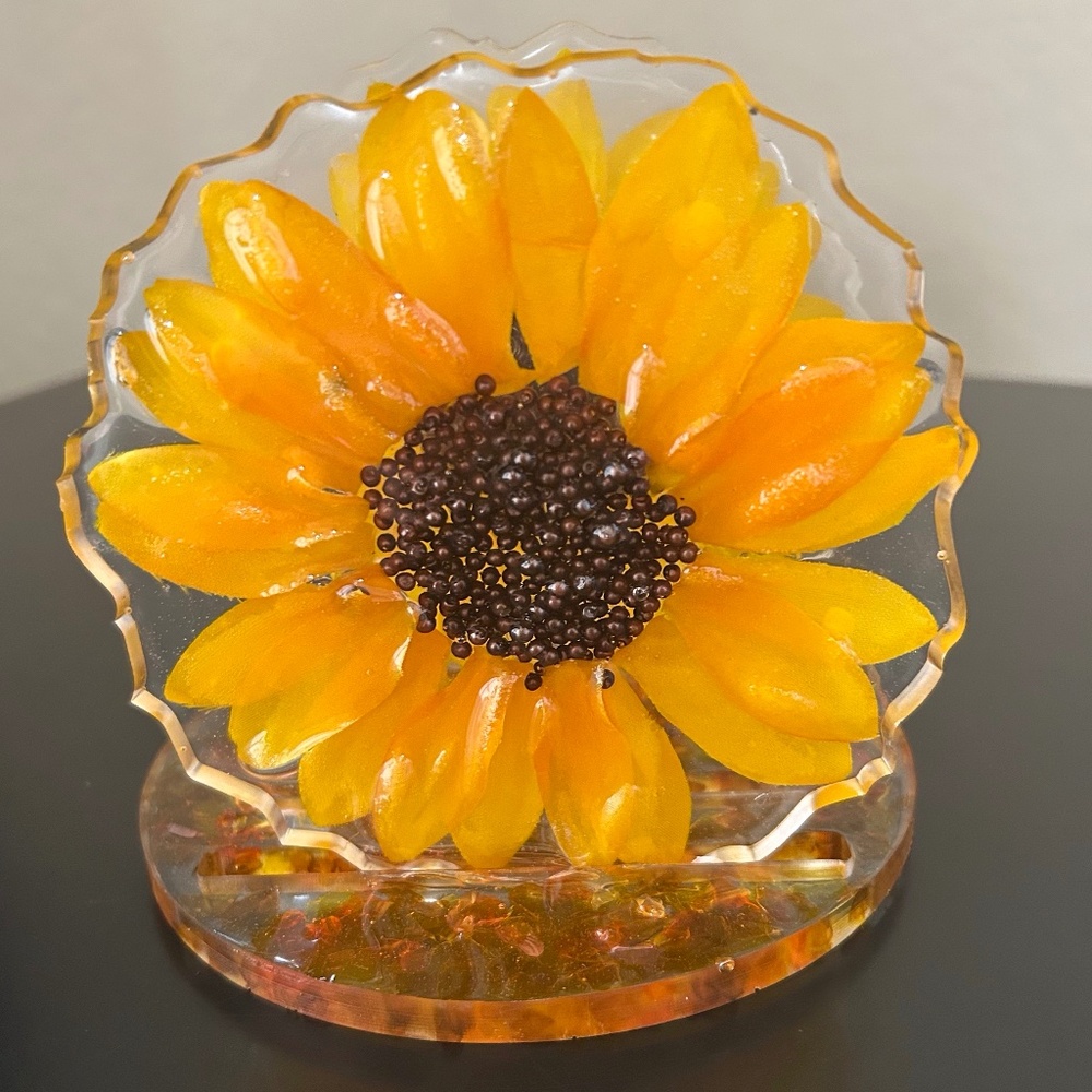 Sunflower Napkin Holder. NWOT. Handmade